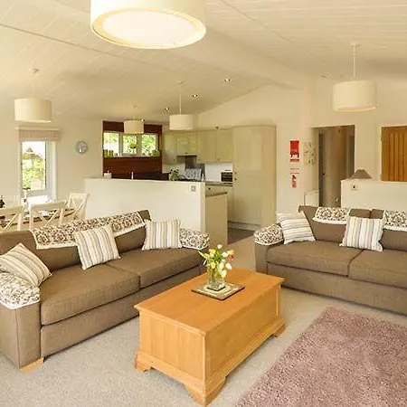 Fern Lodge, Allithwaite * Holker